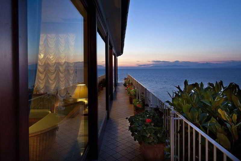 Le Querce Resort Sea Thermae & Spa Искья Экстерьер фото